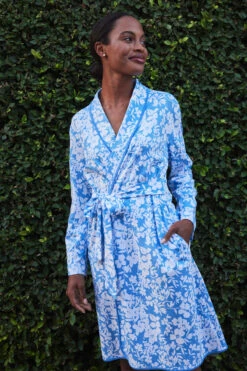 Lake Pima Robe In Sky Floral -Lake Shop LAKE Spring2023 CHS GiftBox PimaRobe SkyFloral Final 4973