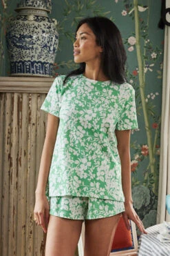 Lake Pima Weekend Shorts Set In Grass Floral -Lake Shop LAKE Spring2023 CHS GiftBoxes Final 2856