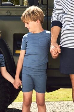 Lake Kids Pima Pocket Shorts Set In Ocean Blue 7 Lake Kids Pima Pocket Shorts Set In Ocean Blue -Lake Shop LAKE Webcrop Summer23 BoysPimaShortsSet OceanBlue 4029 aefe5ede 7c9e 487d 9560 382261ea5a6a