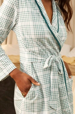 Lake Pima Robe In Juniper Plaid 9 Lake Pima Robe In Juniper Plaid -Lake Shop LAKE Website WebCrop Holiday22 Birm3524