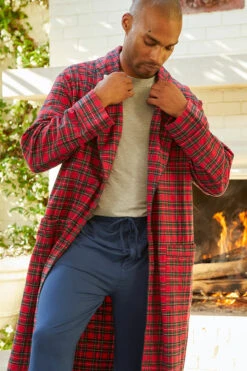Lake Men's Flannel Robe In Red Tartan 7 Lake Men's Flannel Robe In Red Tartan -Lake Shop LAKE Website WebCrop Holiday22 Birm5077